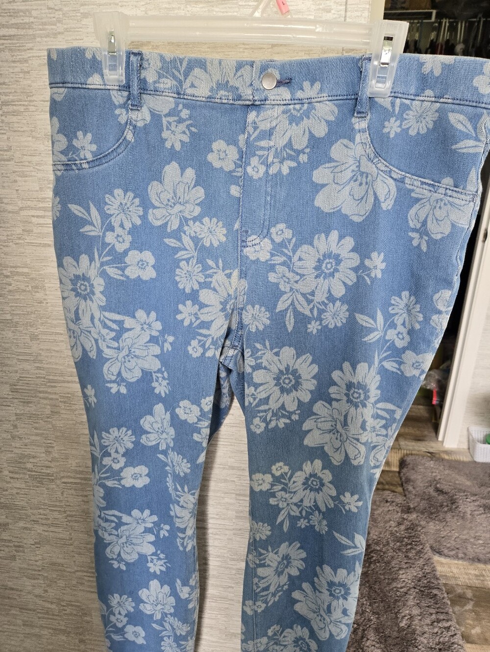 Light Blue Floral Slip On Jean Leggings
